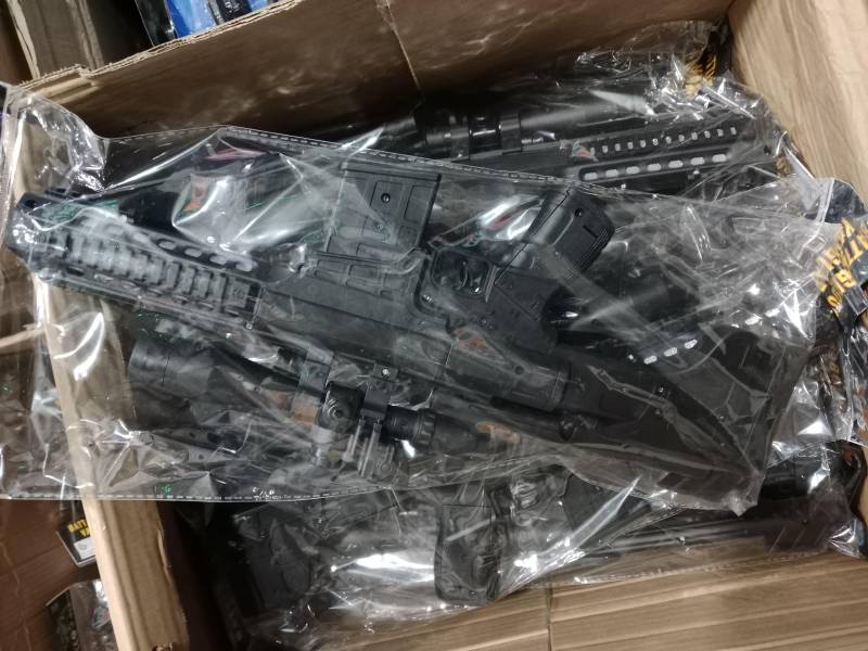 بنادق اطفل صوت