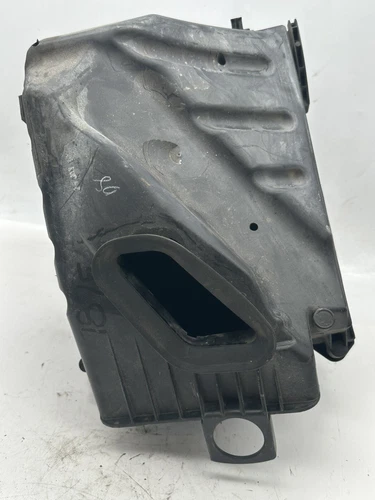 Audi A4 Air Intake Box Cleaner - OEM Replacement Part EB305980029824 for Unknown Audi A4