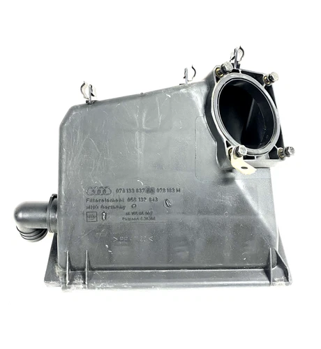 Audi A4 B5 Air Box Cleaner Assembly 078 133 837 BG OEM - Grade B EB315725870614 for Unknown Audi A4