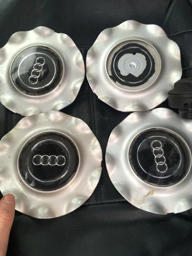 Audi 100 1992-1999 Wheel Center Cap Set - OEM Grade B - Pack of 4 EB205853008932 for 1992 Audi 100