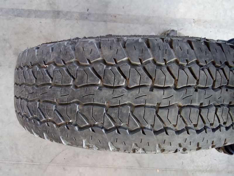 2004 Toyota Tacoma 205/75/R15 FIRERSTONE H16946 for Toyota Tacoma