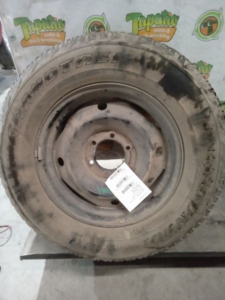 2005 Toyota Tacoma 265/65/R17 H08728