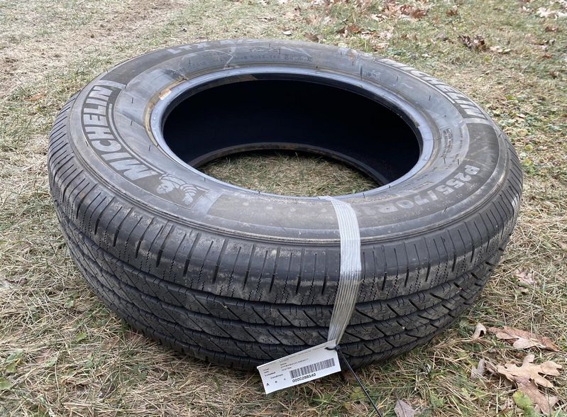 2009 Toyota Tundra 1.P255/70R18 MICHELIN NEW WAS SPARE