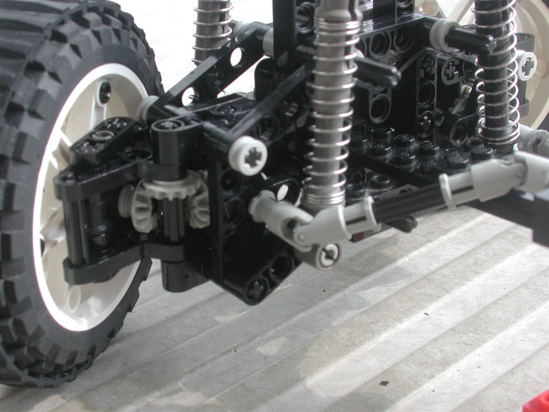 03_front_detail.jpg