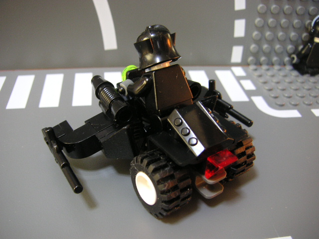 tricycle1_5.jpg