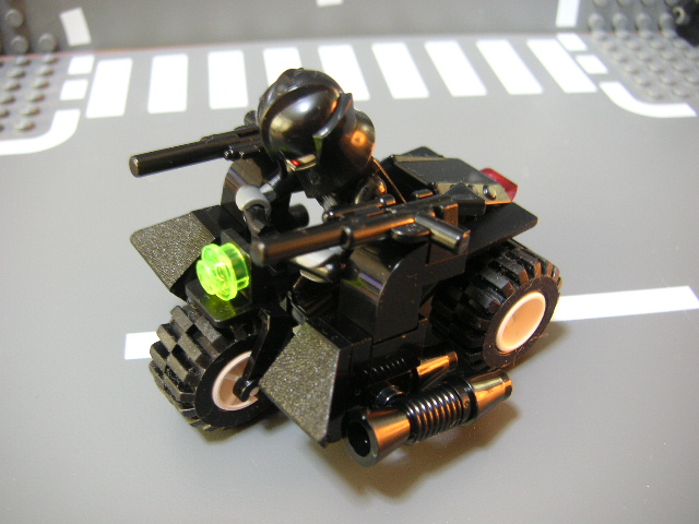 tricycle1_1.jpg