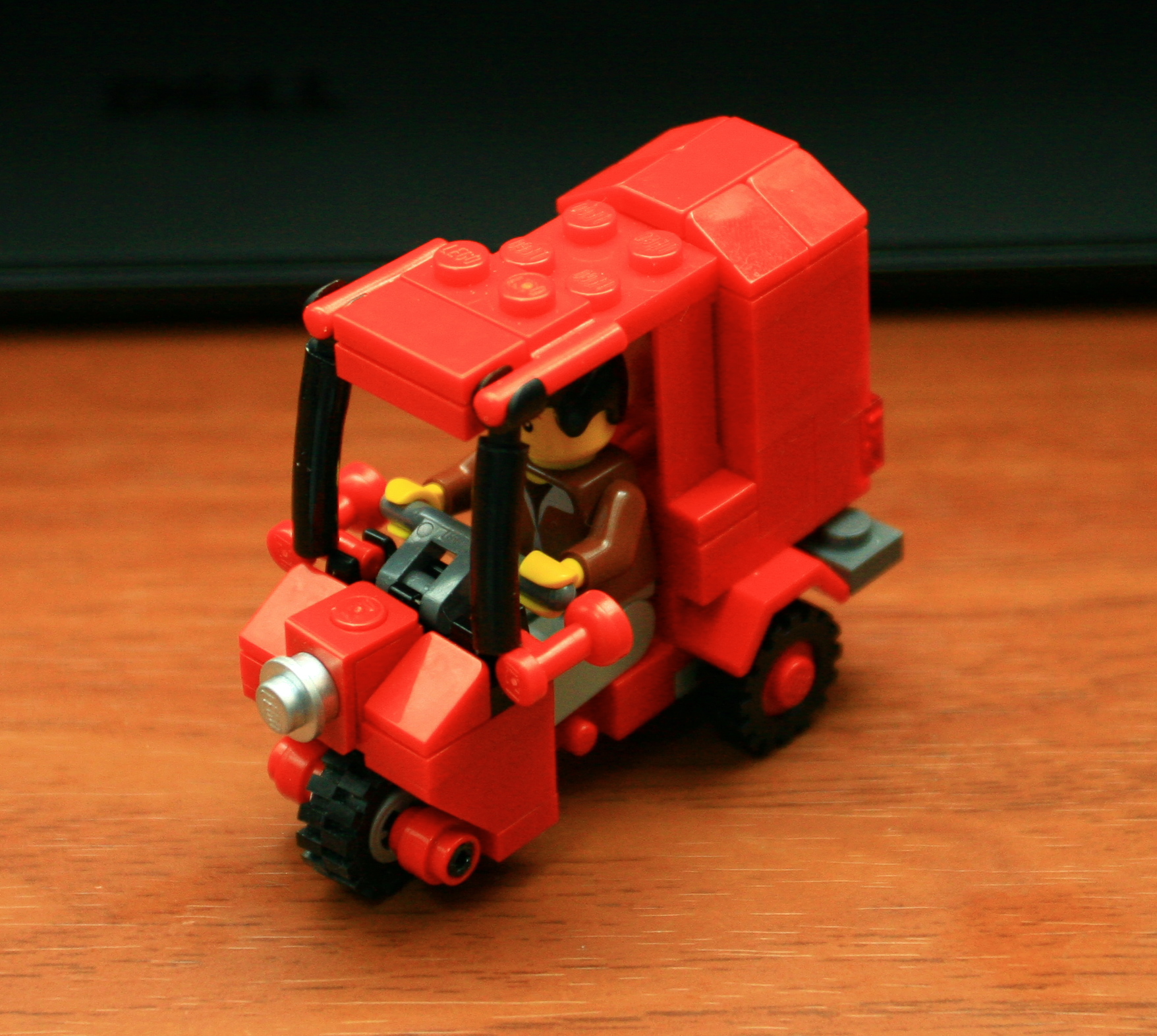 three_wheels_pview.jpg