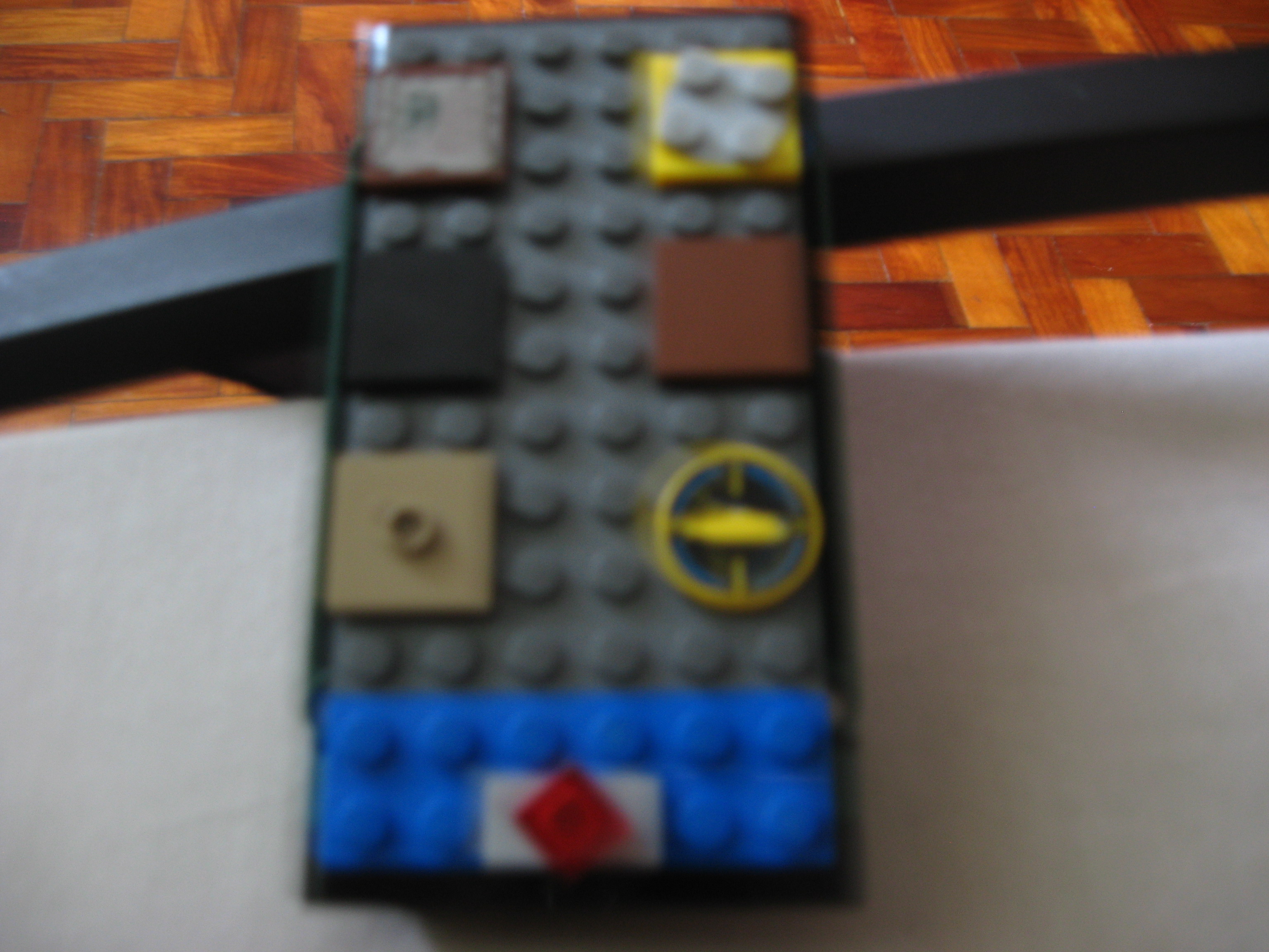 lego_smartphone.jpg