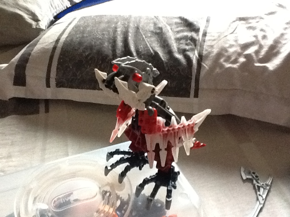 red_kyurem.jpg