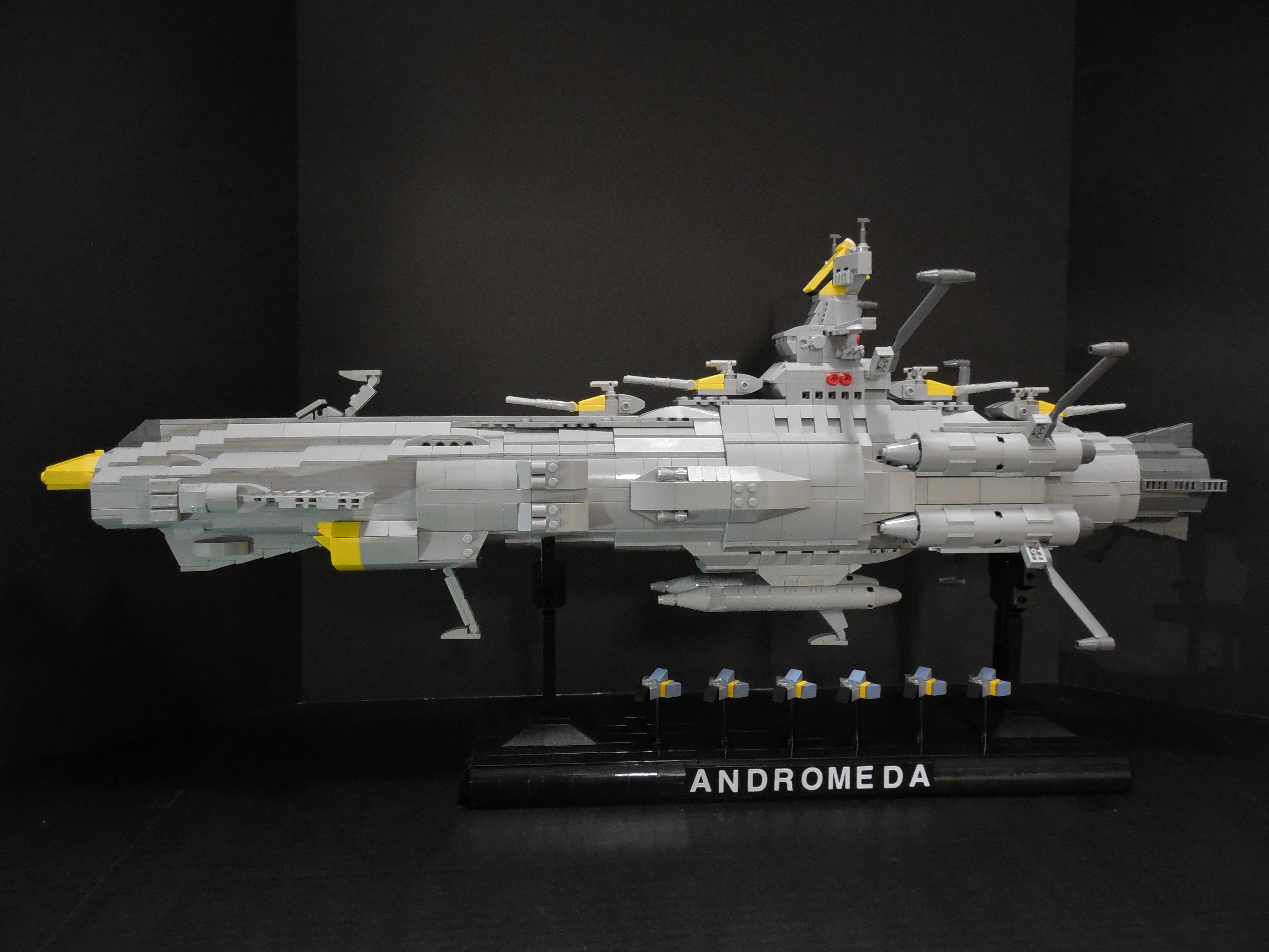 space_battleship_andromeda_007.jpg