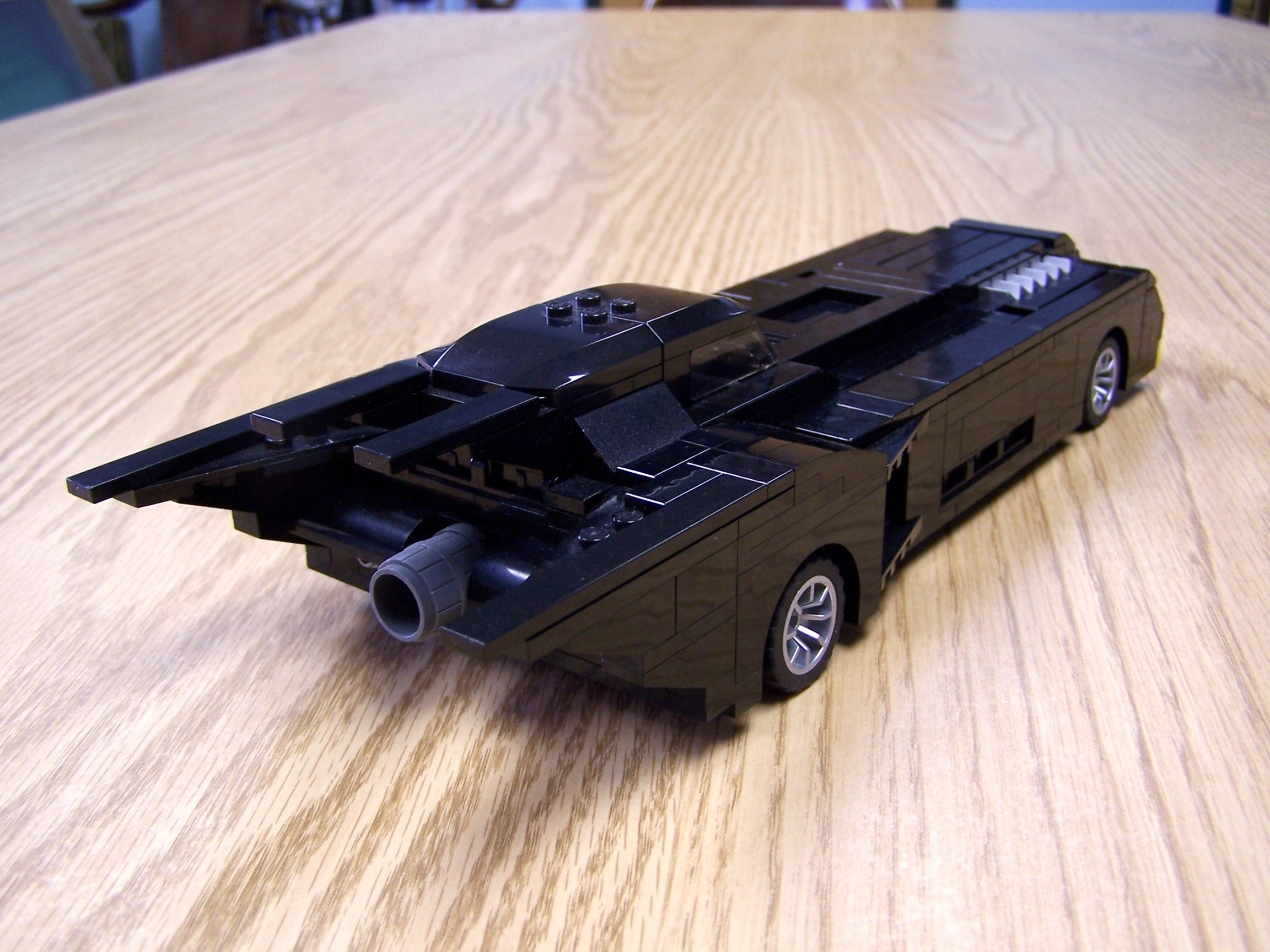 tas_batmobile_06.jpg