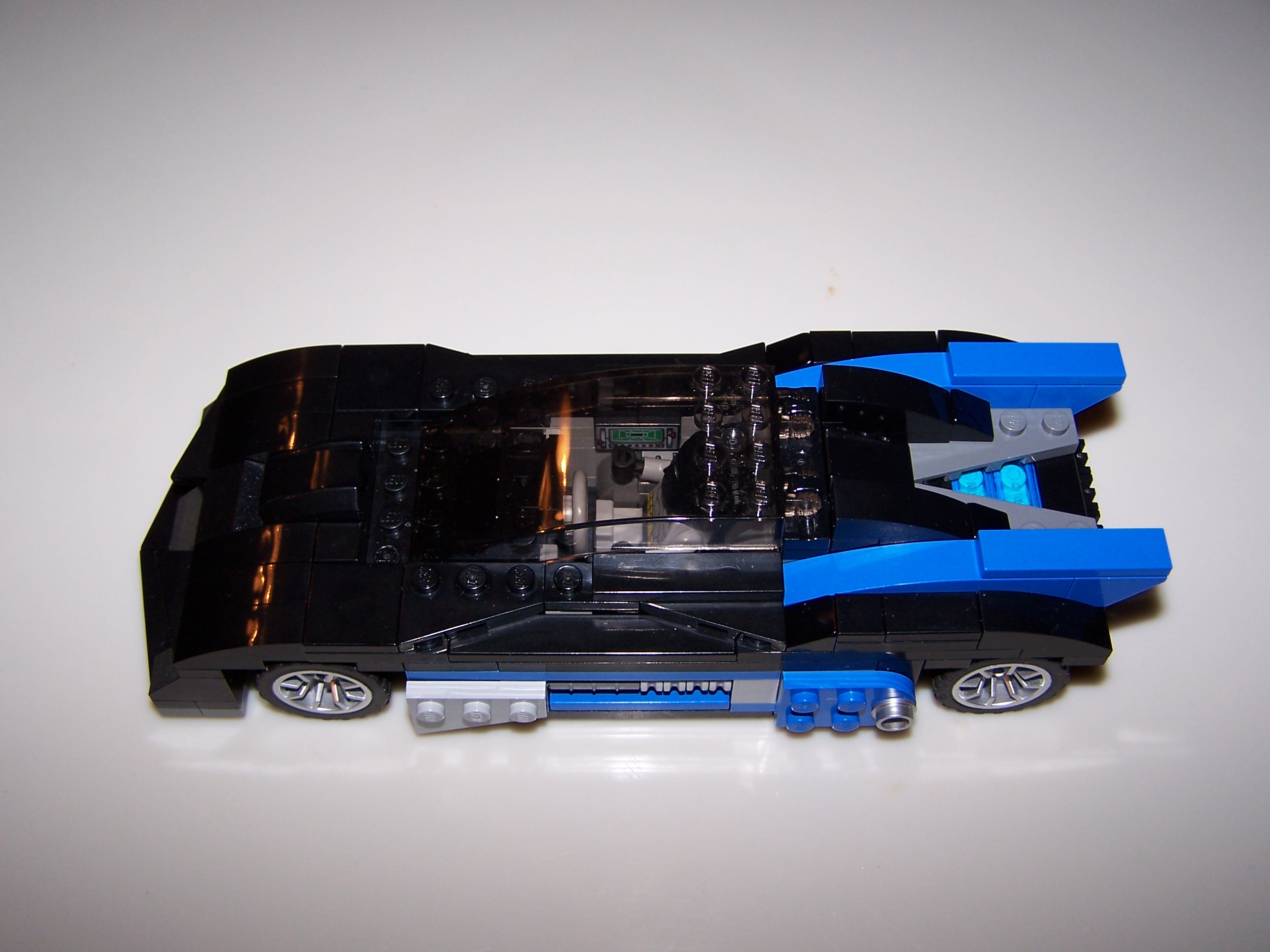wb_batmobile_04.jpg