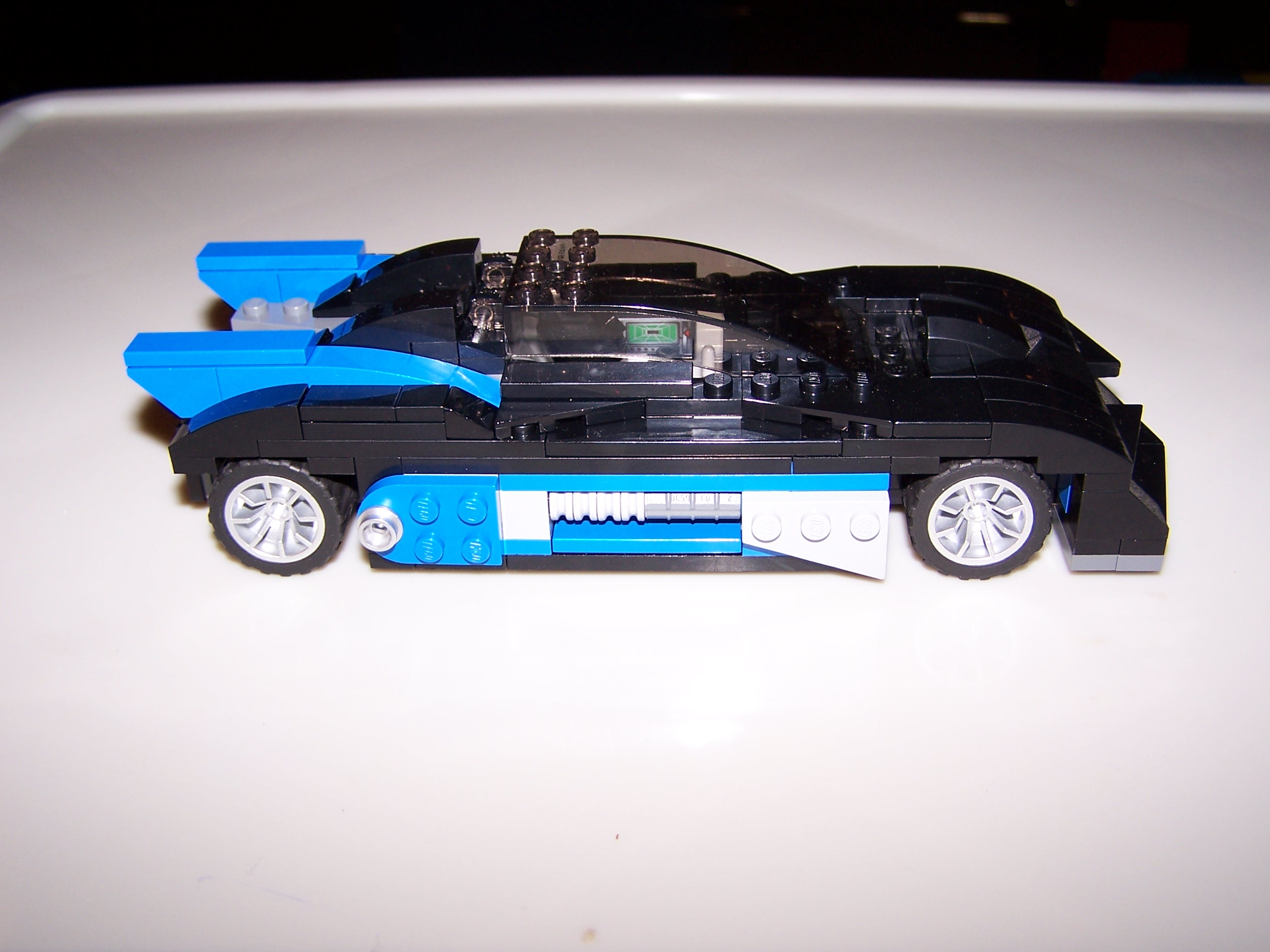 wb_batmobile_07.jpg
