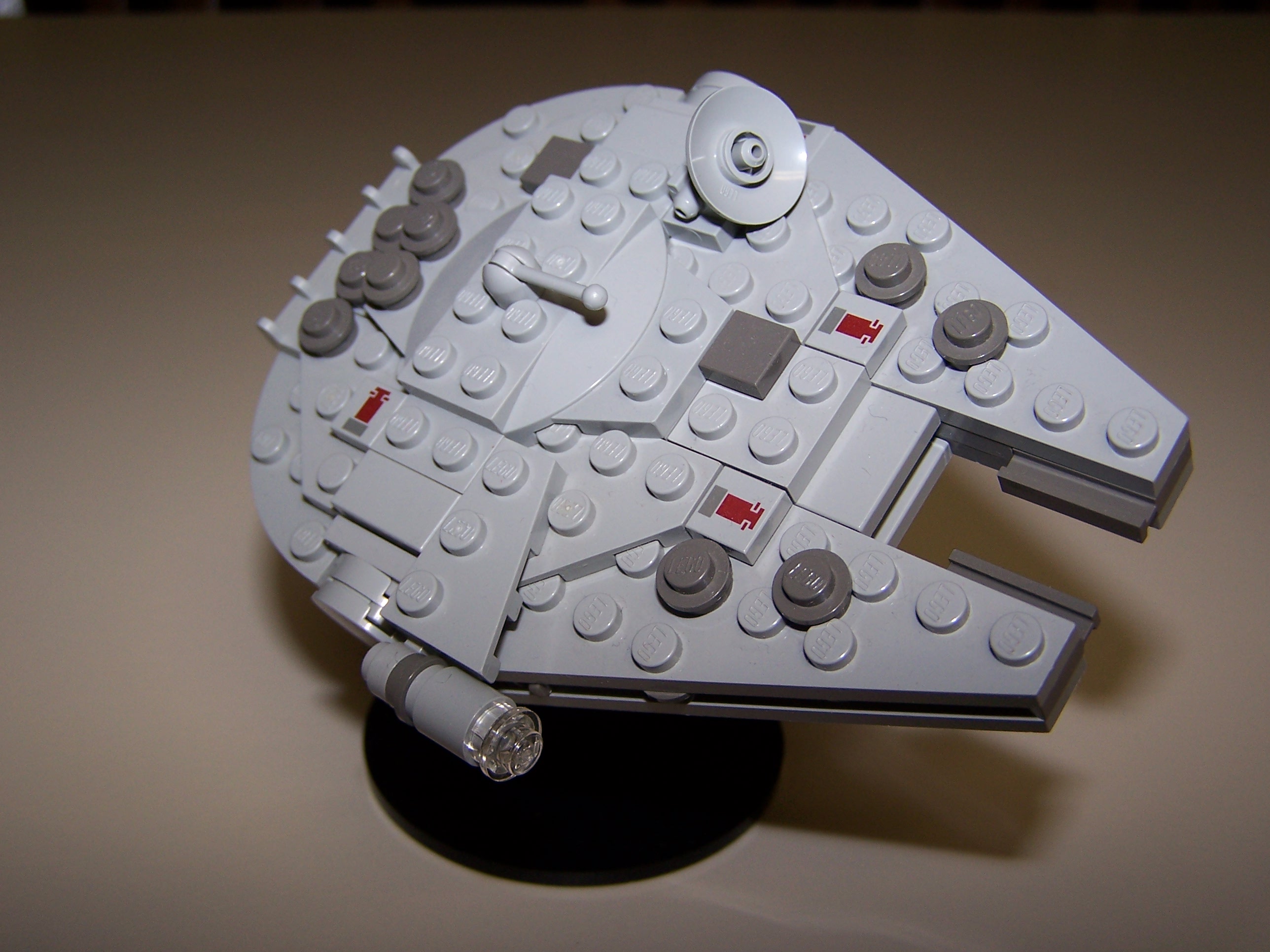 falcon_001.jpg