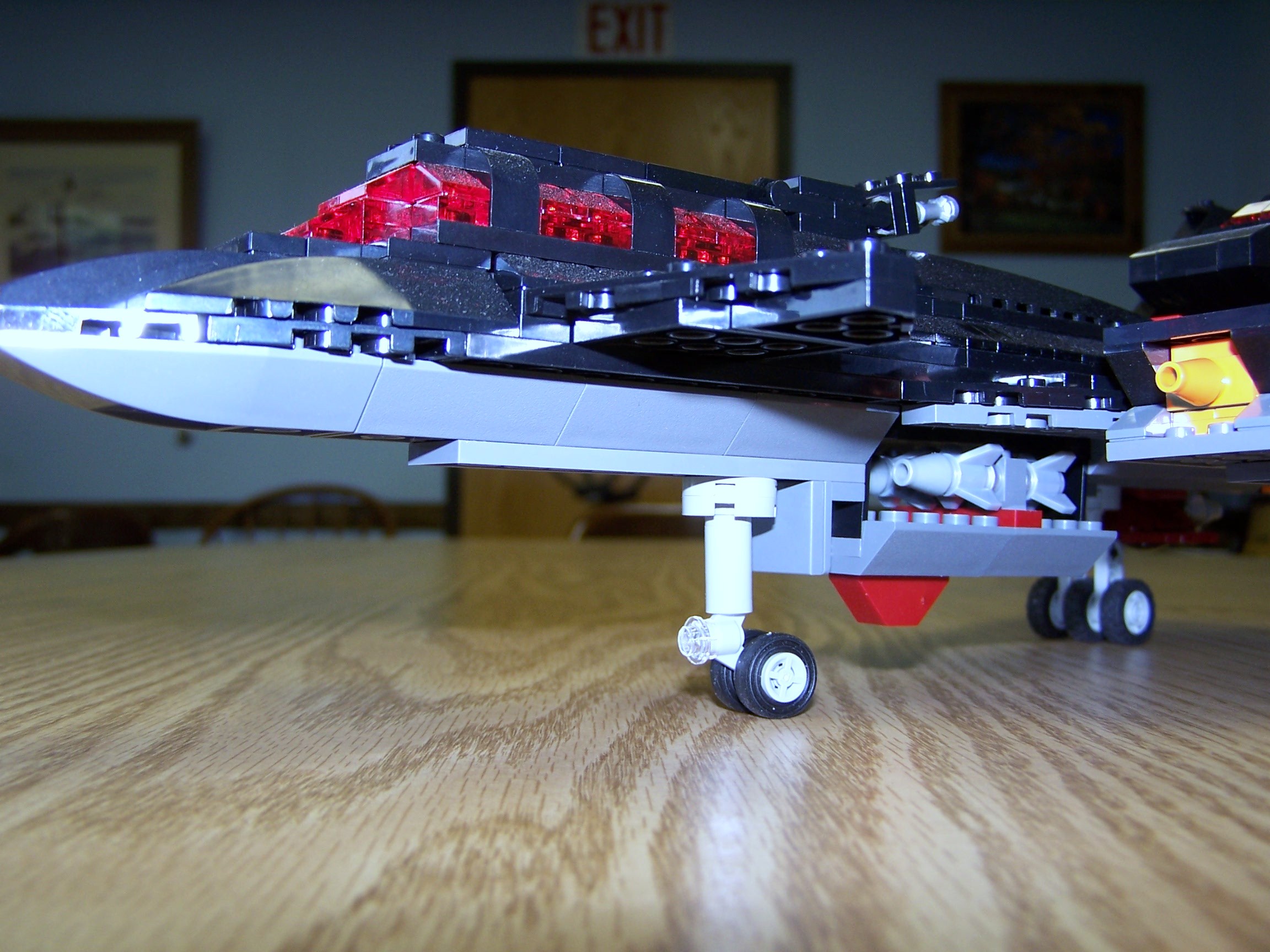 night_raven_missle_bay_010.jpg