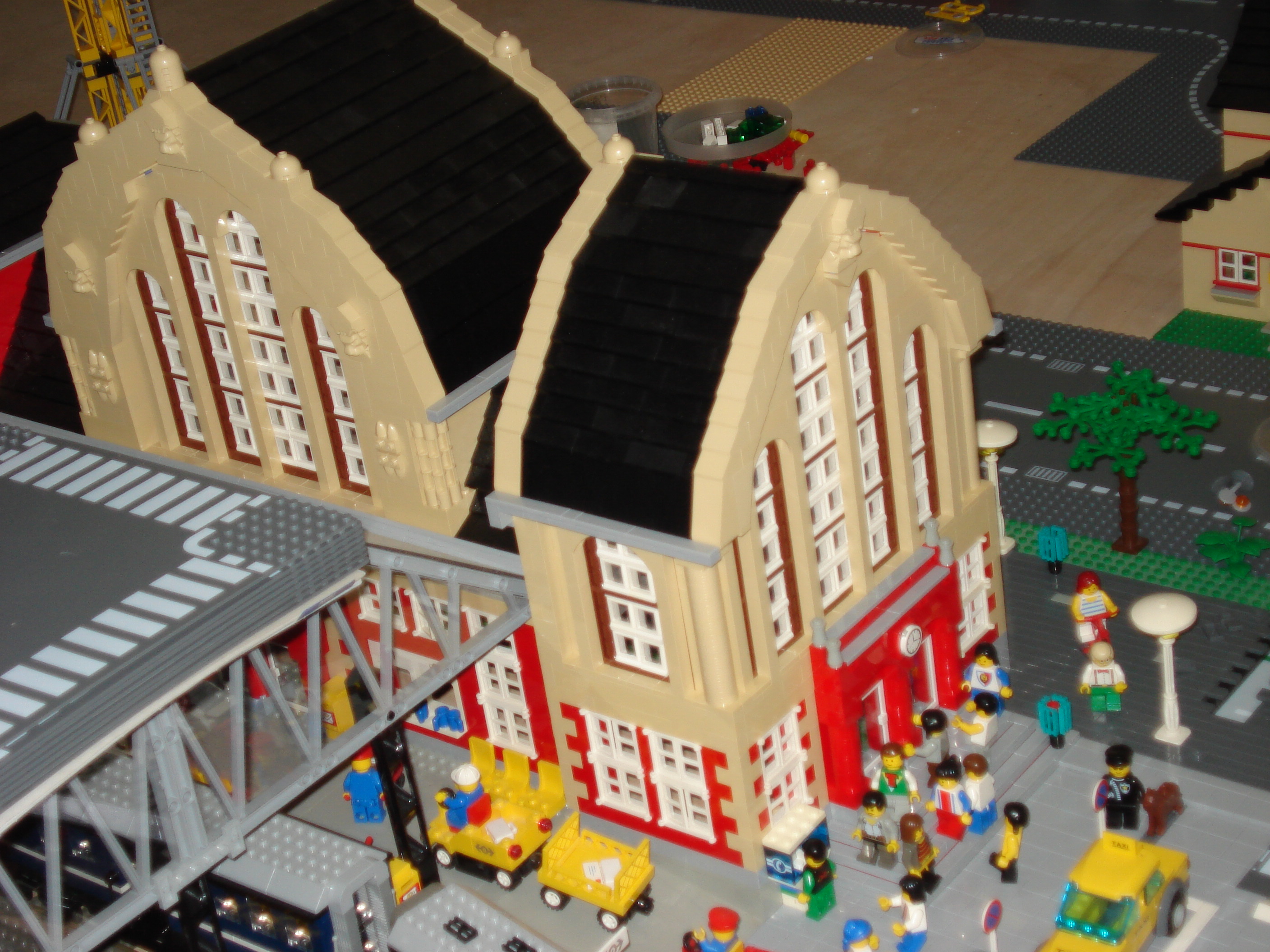 lego_bahnhof.jpg