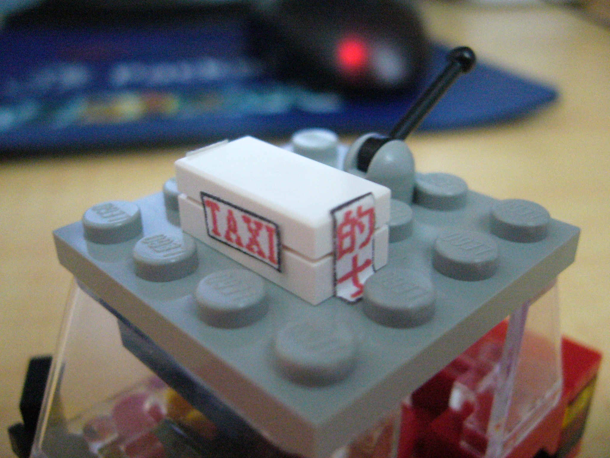 red_taxi_3.jpg