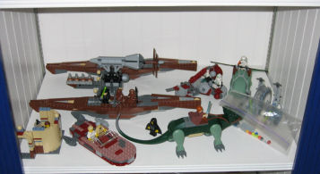 lego_shelves_2.jpg