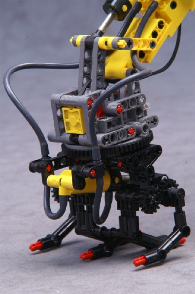 pictug1b.jpg