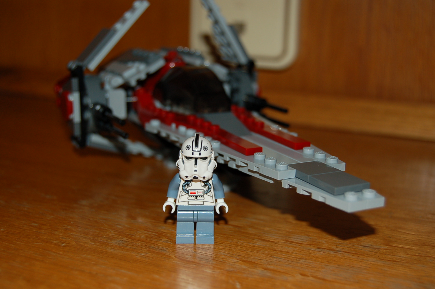 v-wing_fighter.jpg