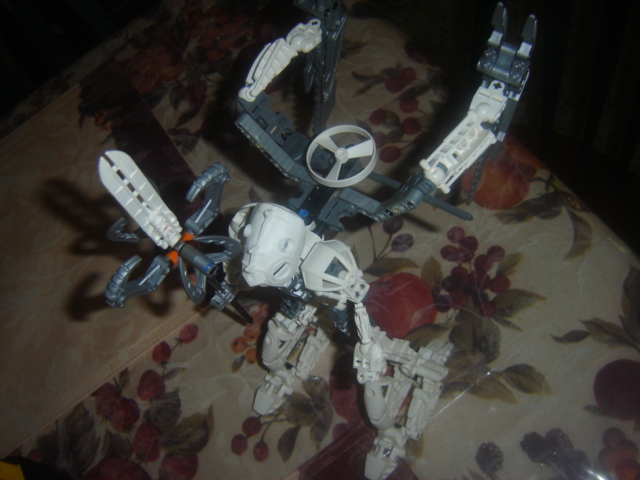bionicle_002.jpg