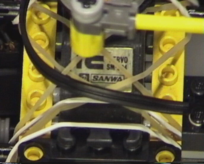 servo_closeup.jpg