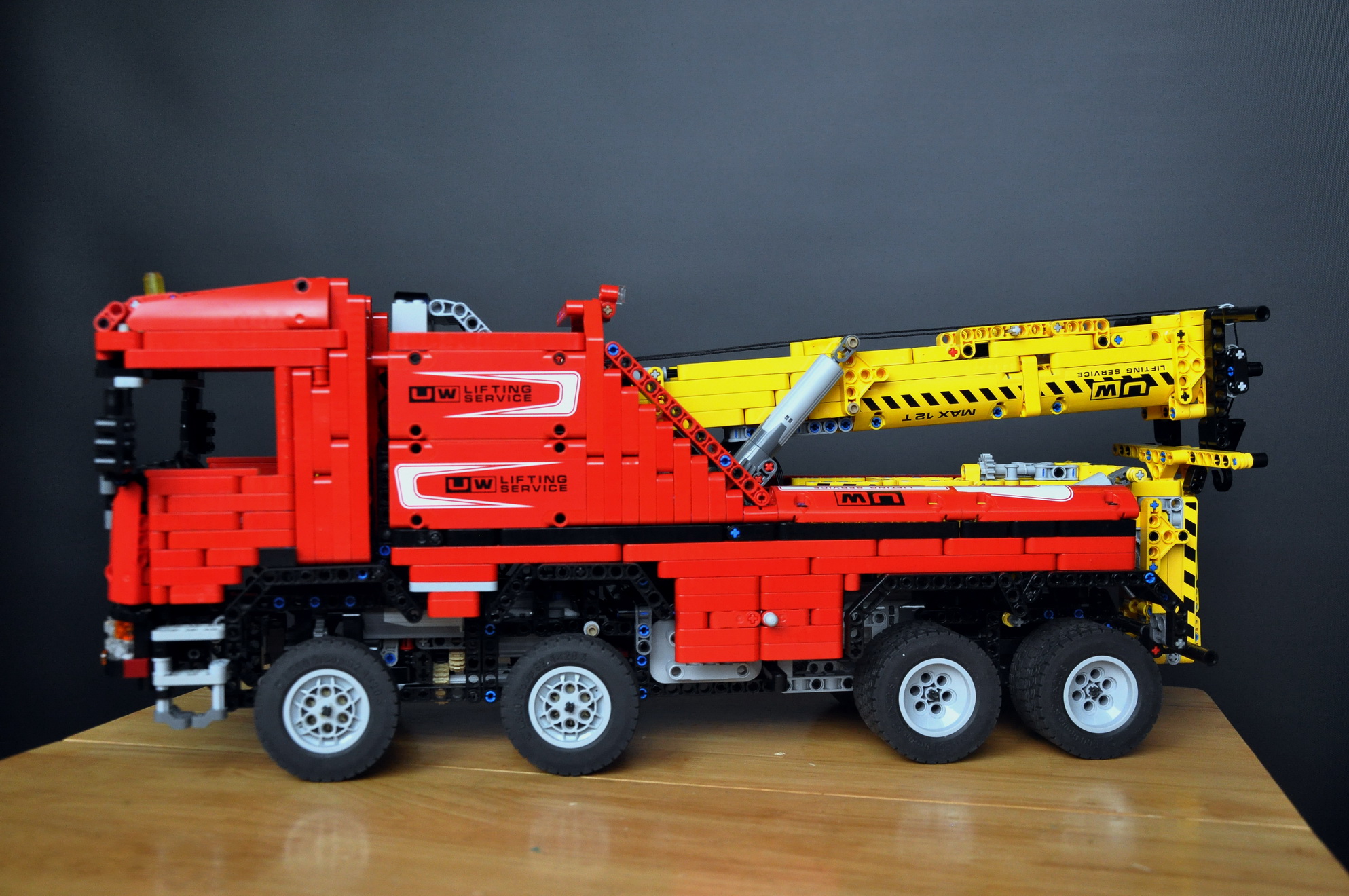 scania_09.jpg