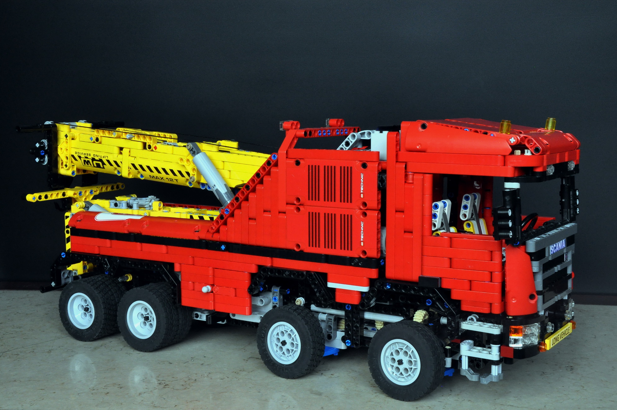 scania_12.jpg