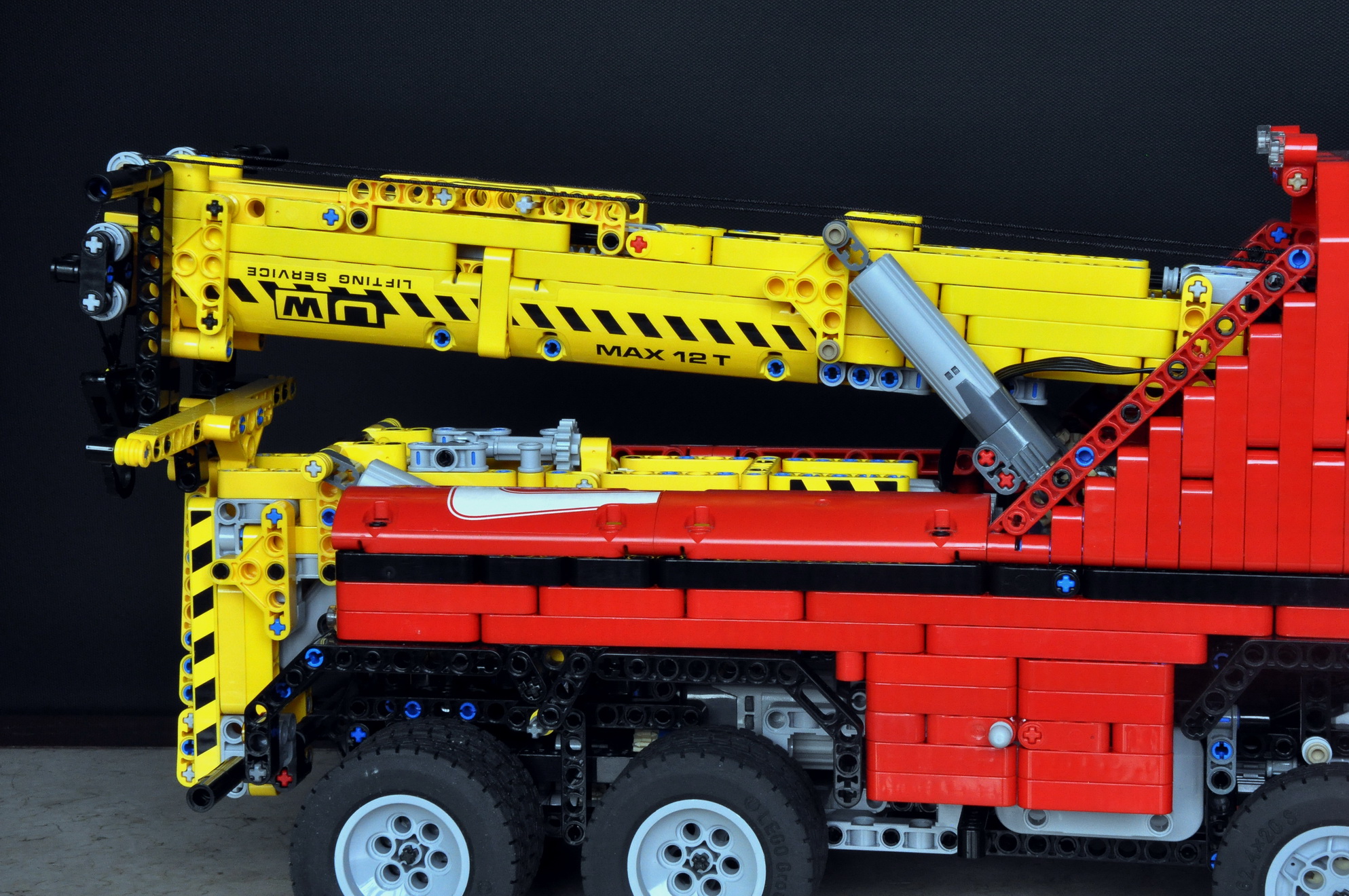scania_14.jpg