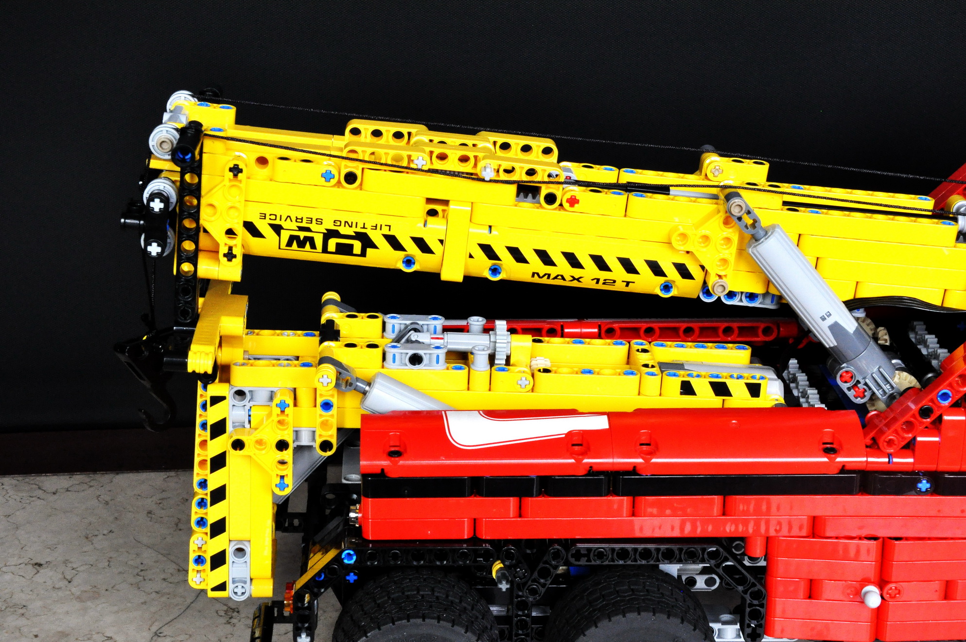 scania_25.jpg