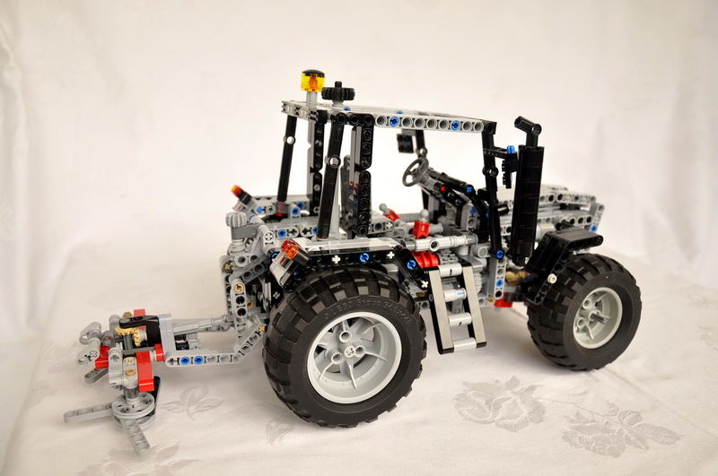tractor_06.jpg
