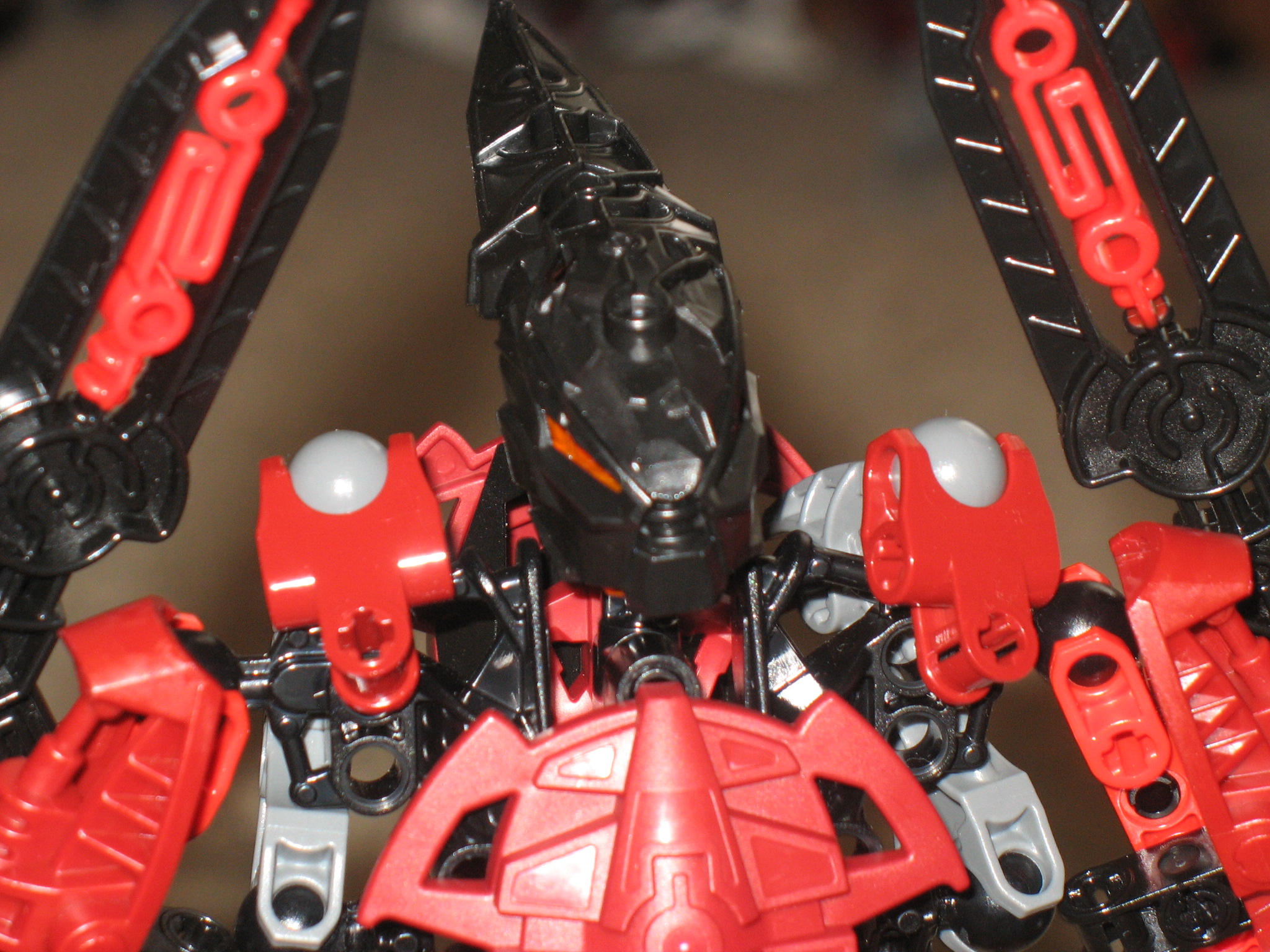 makuta_kradox_1.jpg