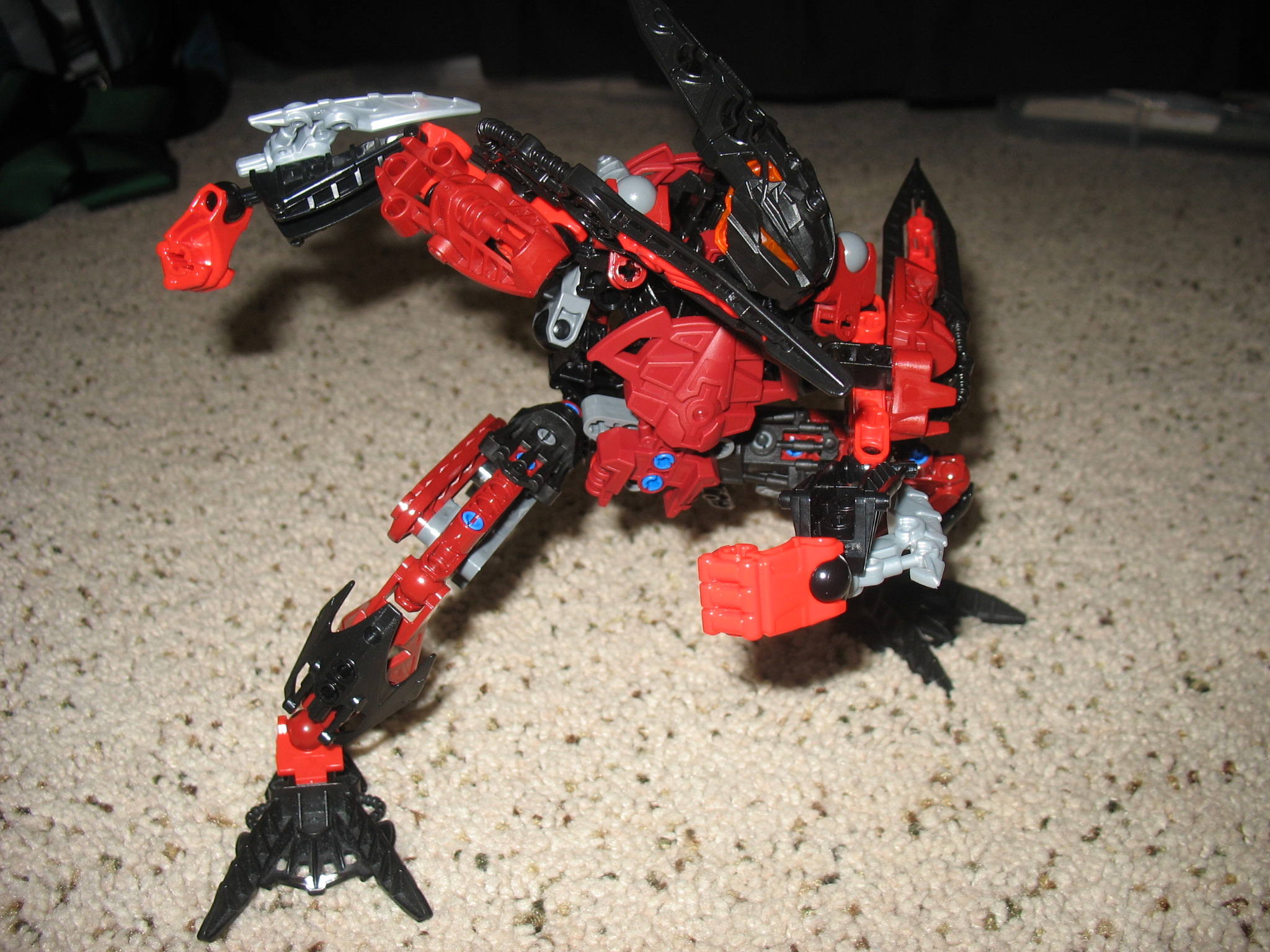 makuta_kradox_10.jpg