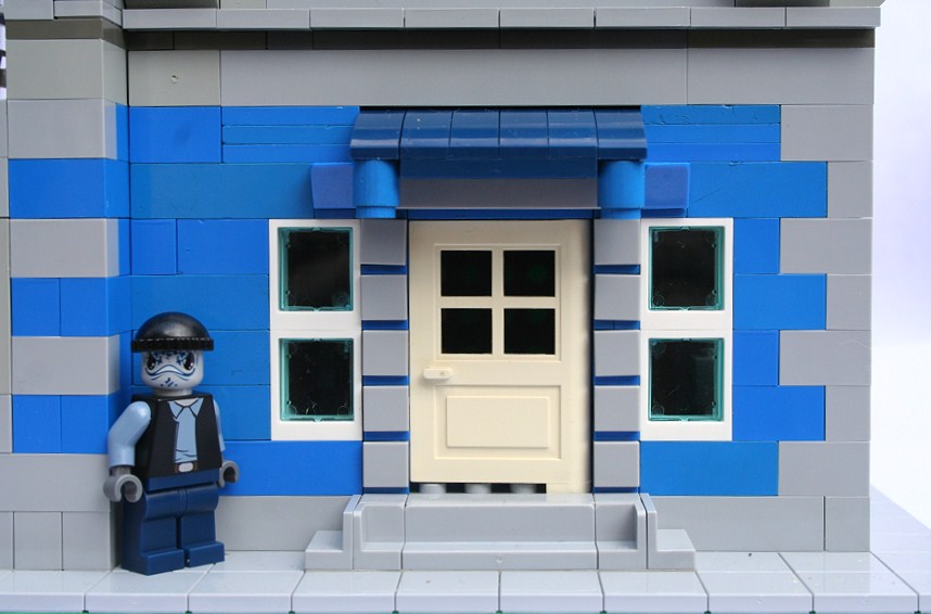 lego_flats_entrance.jpg