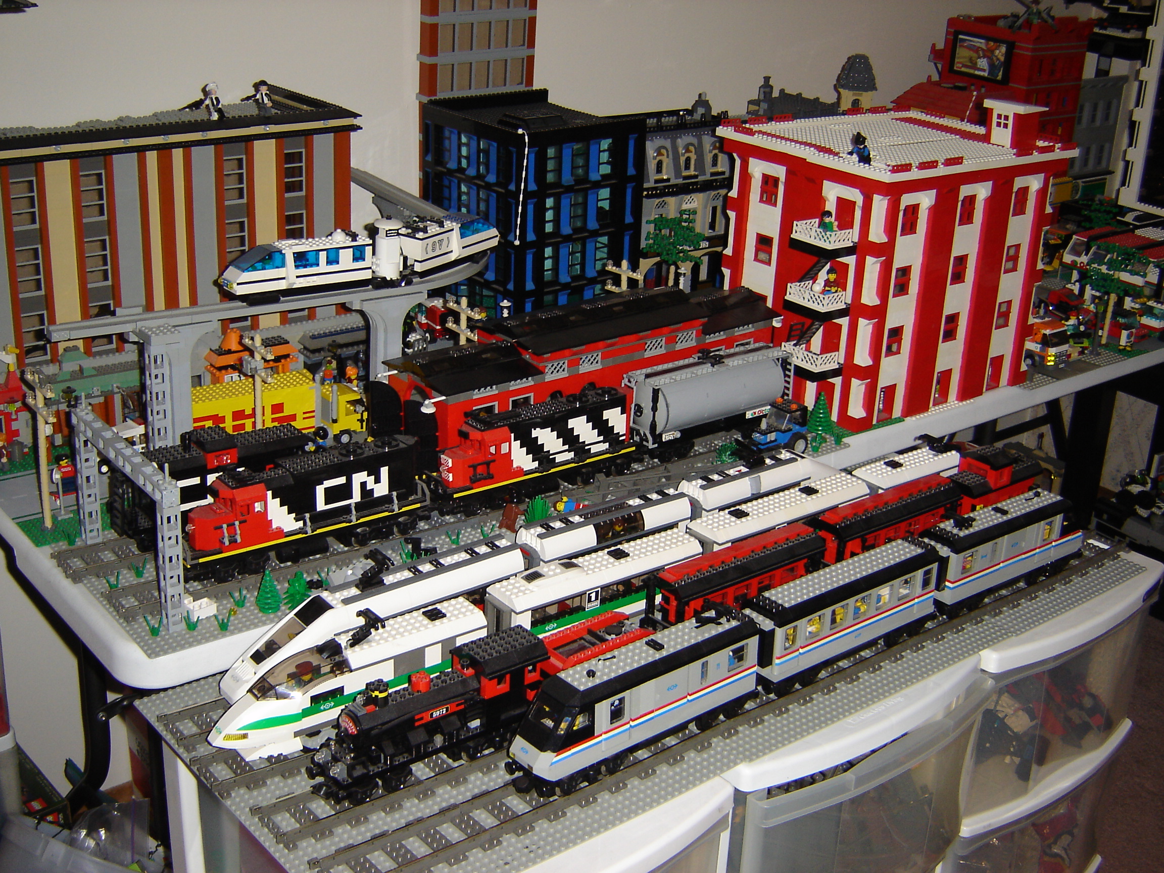 new_train_yard_001.jpg