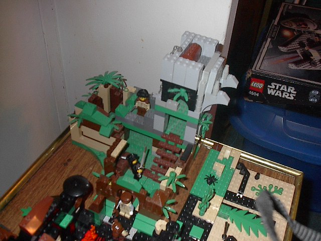 brickshelf_big_fort_003.jpg