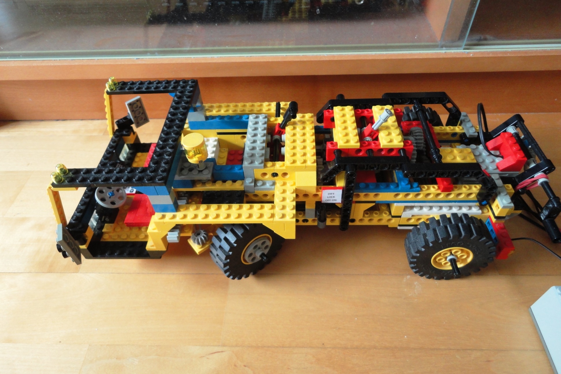 lego4wd_ver8_pic1.jpg