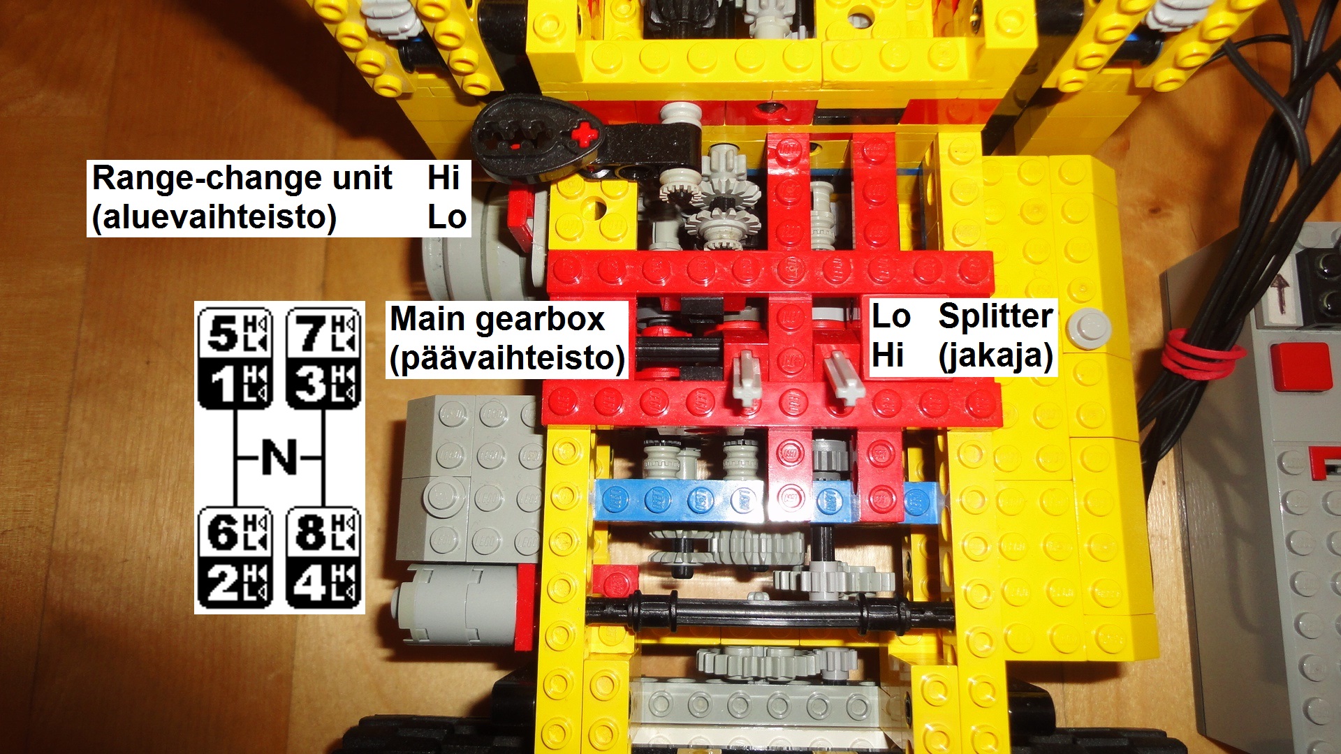 lego_4x2_truck_16spd_07.jpg