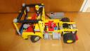 lego_4x2_truck_16spd_03.jpg
