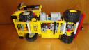 lego_4x2_truck_16spd_08.jpg