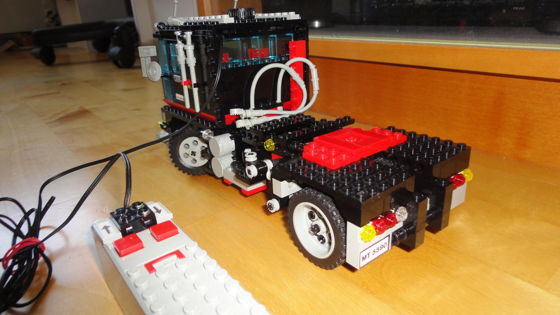 4x2_truck_pic3.jpg