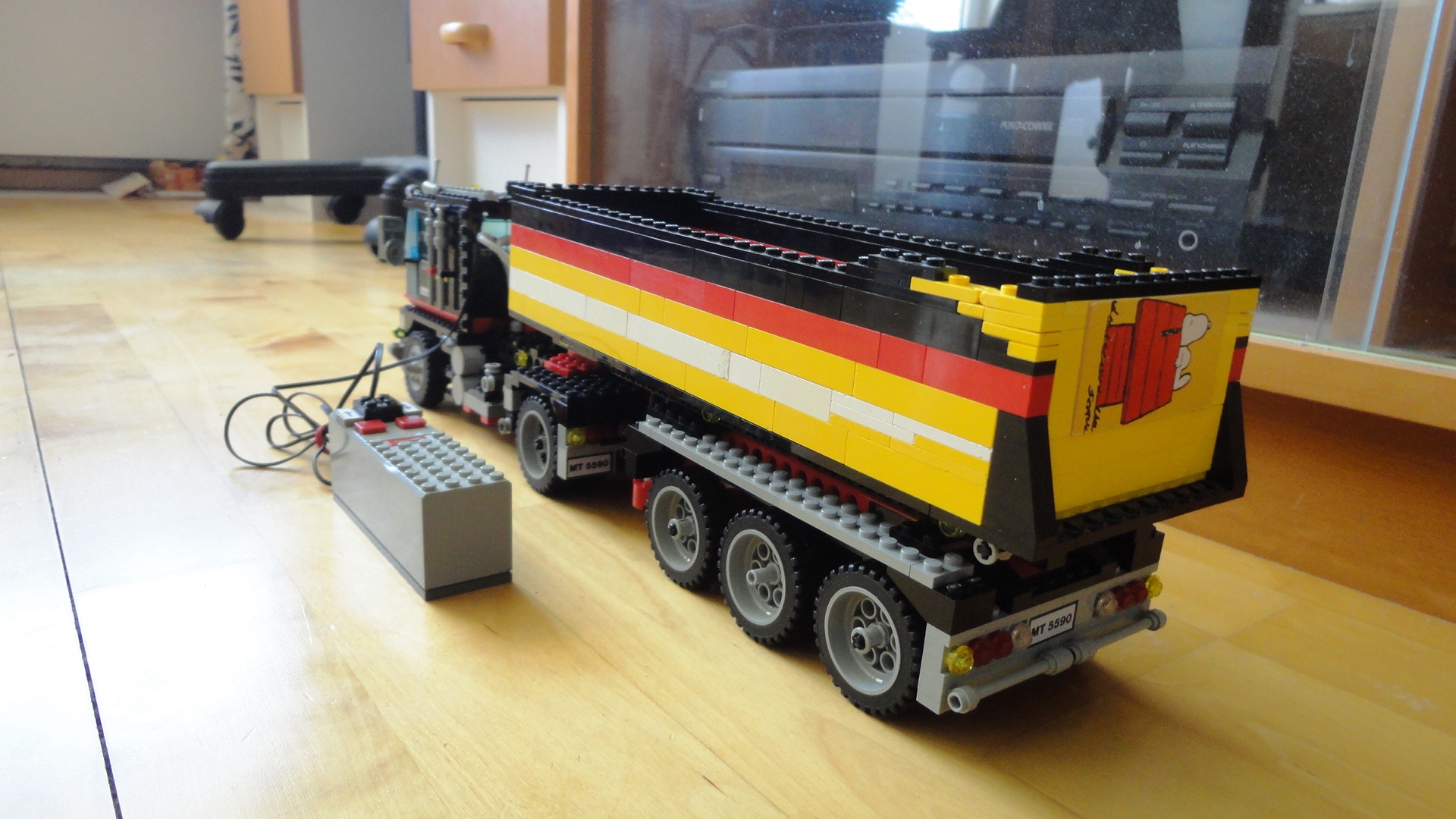 truck_trailer_pic3.jpg