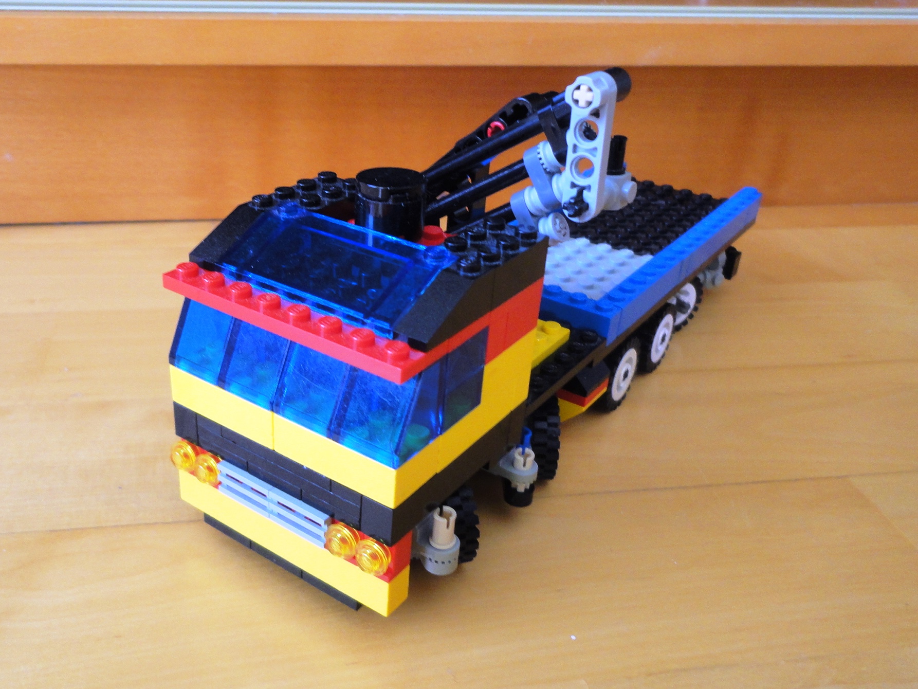 lego_small_10x4_pic1.jpg