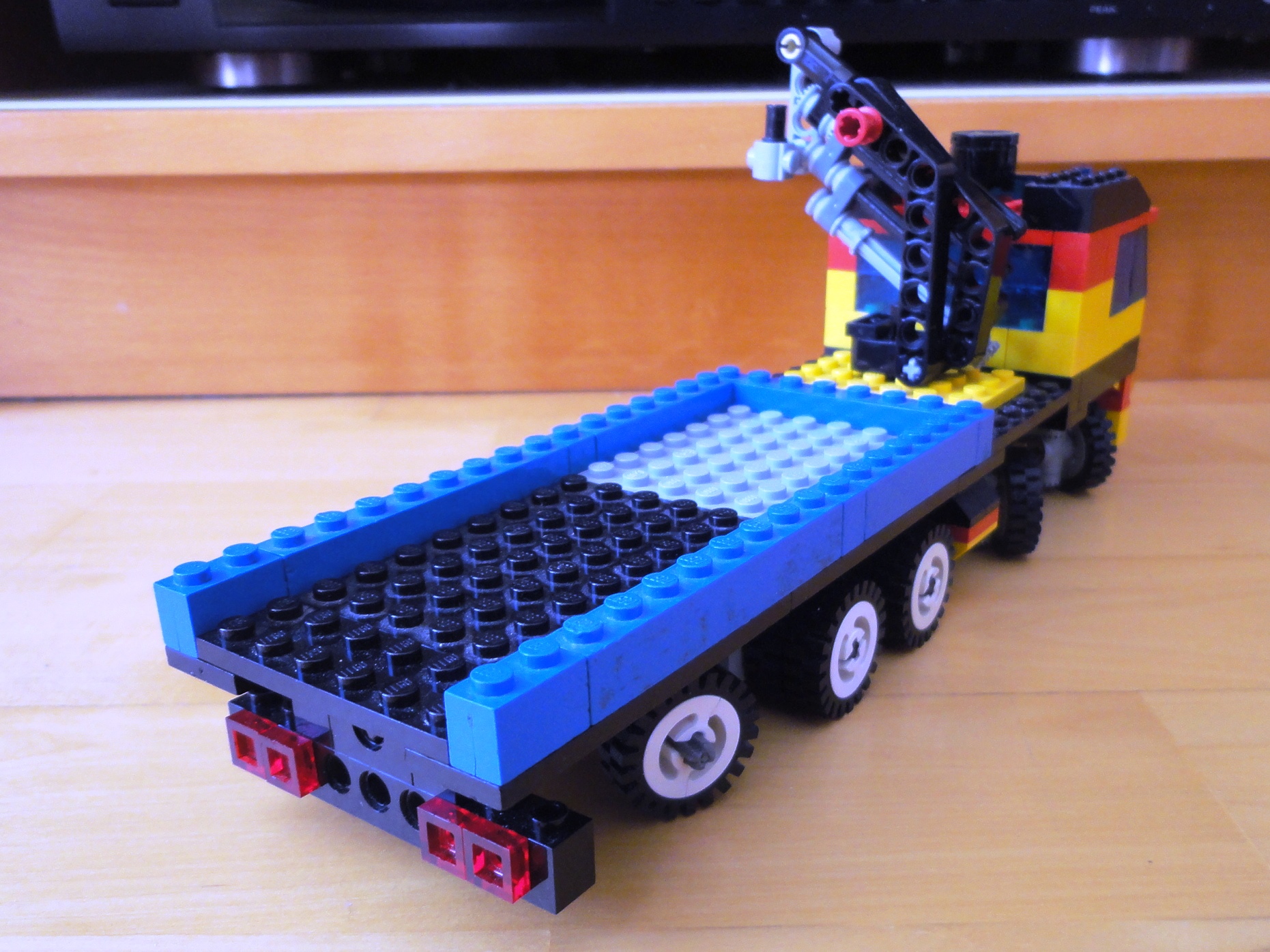 lego_small_10x4_pic4.jpg