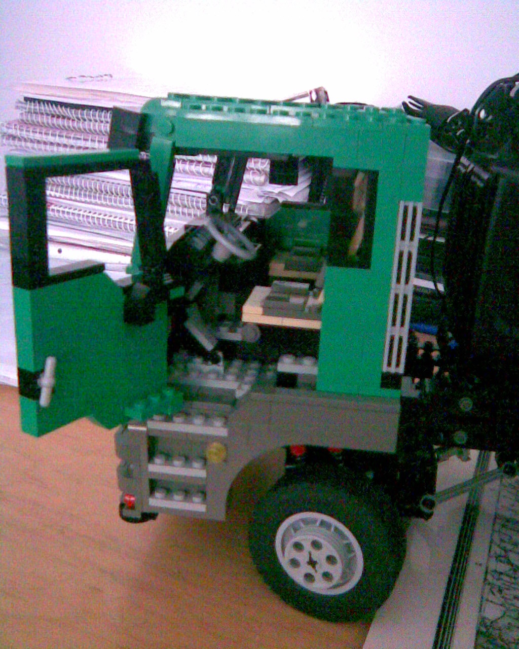 aa_cabin_resized_cell02.jpg