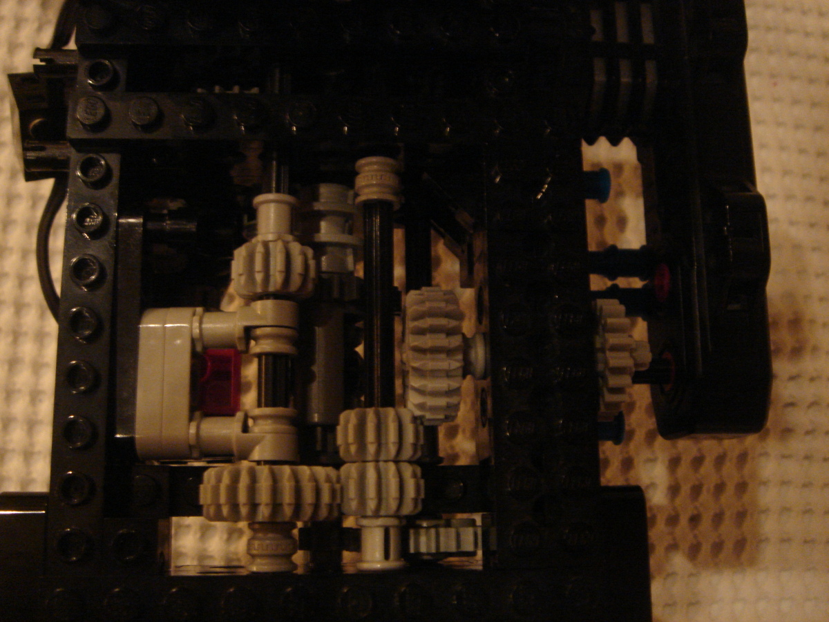 reduction_gear_low.jpg