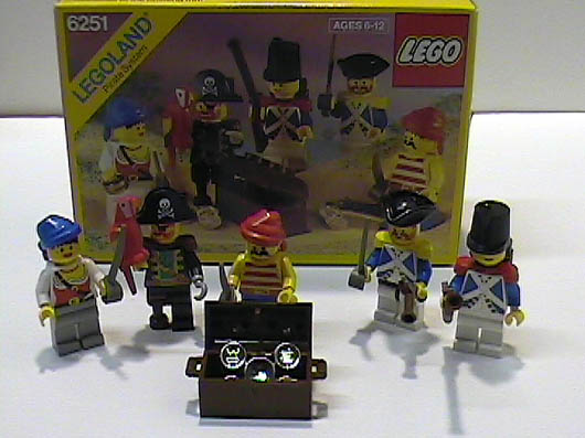 open-6251-pirateminifigures-a02.jpg