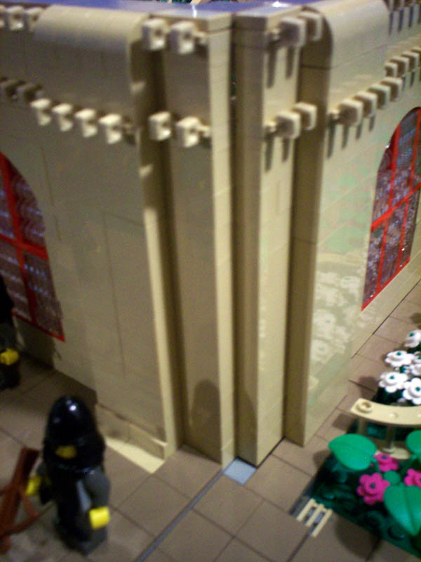 y-royalpalacewall_a01_028.jpg