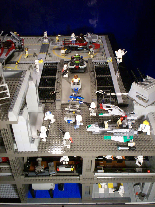 t-republicbase_b09_023.jpg