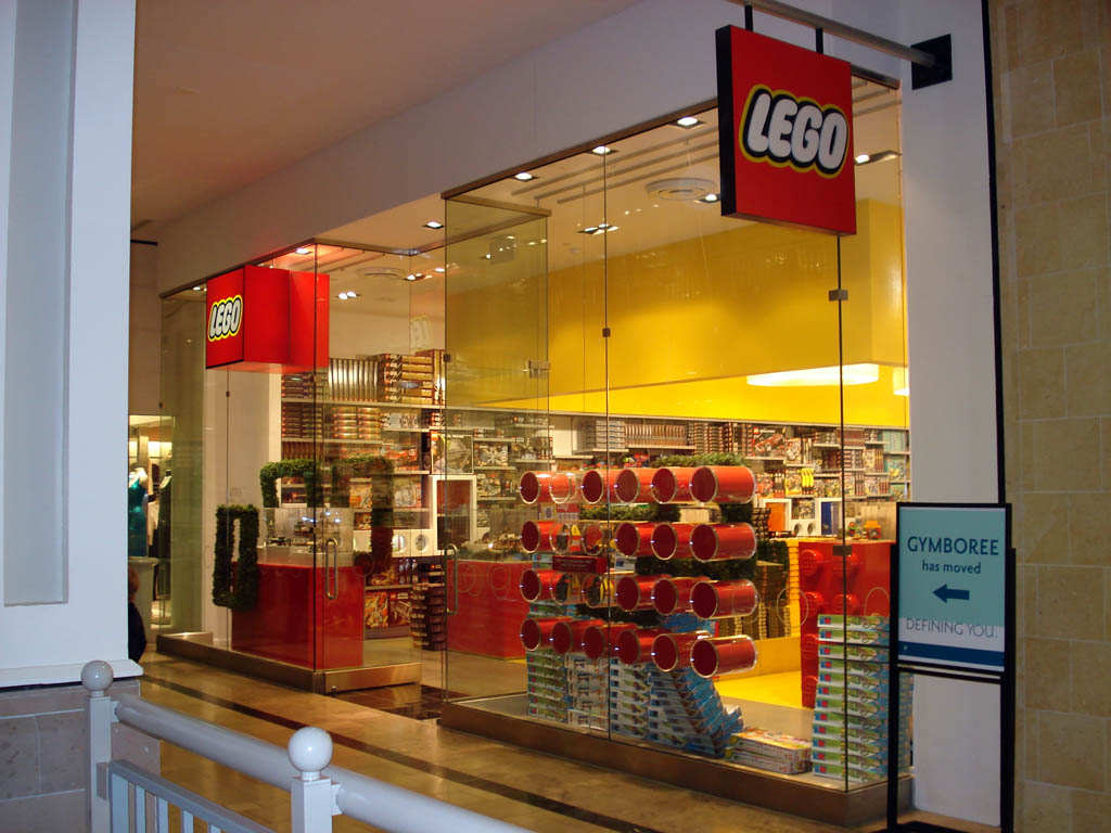 z-legostorebridgewaterdisplay_a04_020.jpg
